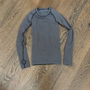 Lululemon Long Sleeve Running Top XS